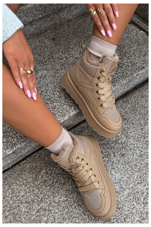 Botas de nieve para mujer con cordones y pelo color arena Big Star