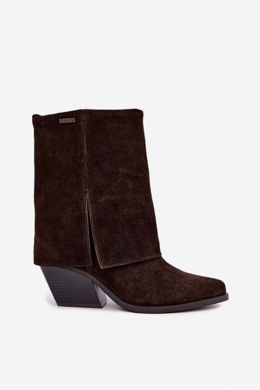 botines de estilo vaquero con tacones de ante natural con caña bordada Big Star UU274115 color chocolate