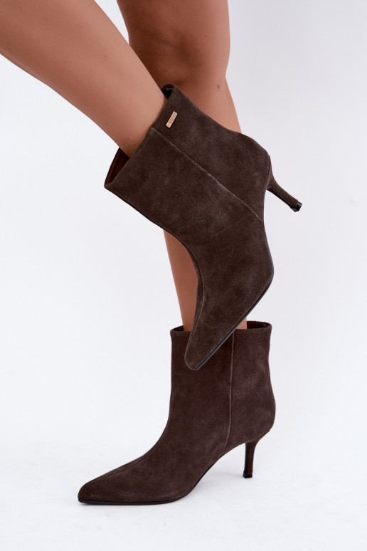 Botas de ante con tacones finos y aislamiento, tipo slip-on Big Star UU274492 marrones
