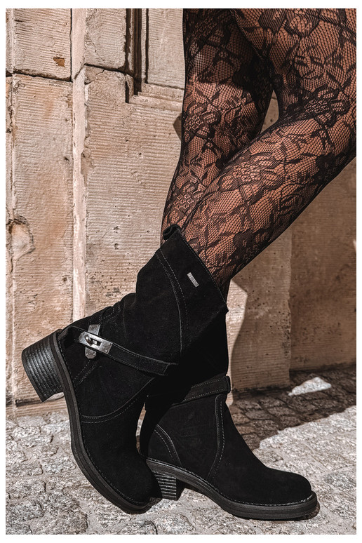 botines aislados para mujeres Big Star UU274608 en negro