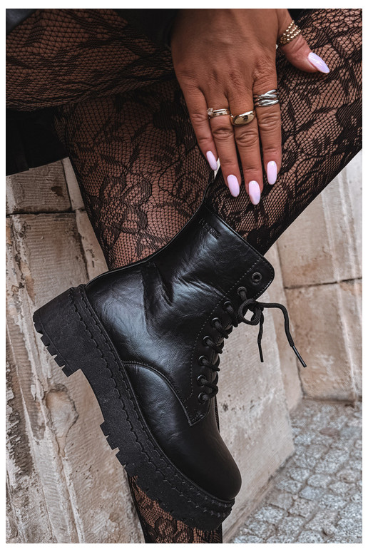 Botines de mujer Big Star UU274816 en negro