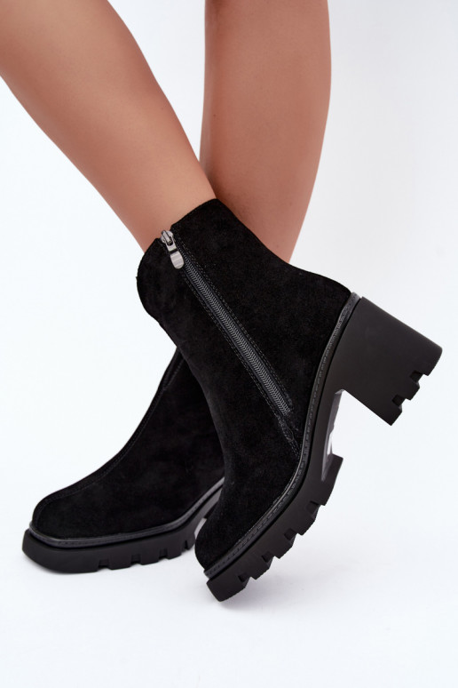 Zapatos aislados de ante sintético con tacones T.Sokolski SH Z26-428 negro