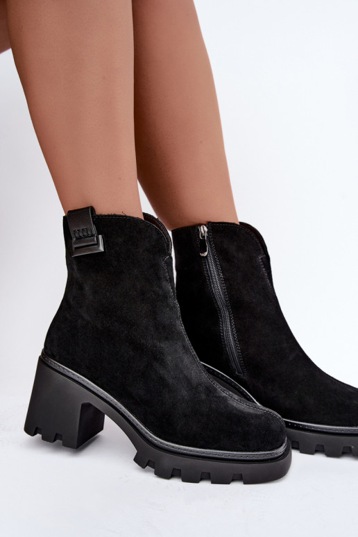 Zapatos aislados de ante sintético con tacones T.Sokolski SH Z26-428 negro