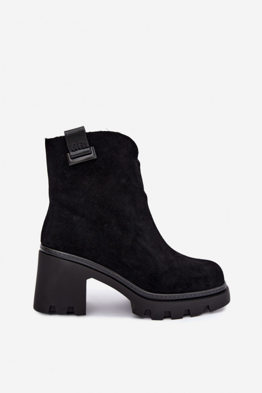 Zapatos aislados de ante sintético con tacones T.Sokolski SH Z26-428 negro