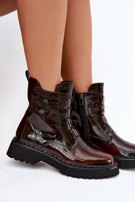 Botines aislados para mujer con efecto charol T.Sokolski Z26-501 marrón