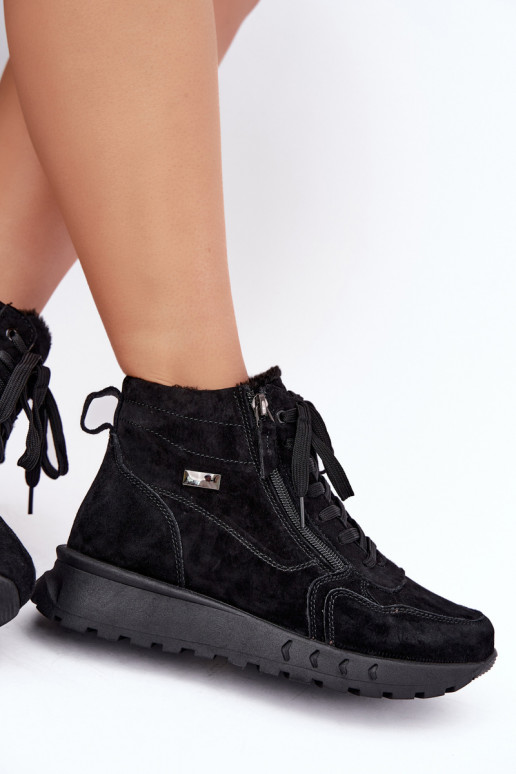 Botines aislados para mujer de ante sintético color negro Alirella