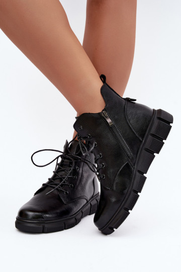 Botines aislados de piel sintética color negro Girelisse 2