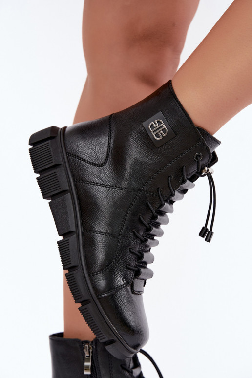 Botines aislados para mujer de piel sintética color negro Savelia