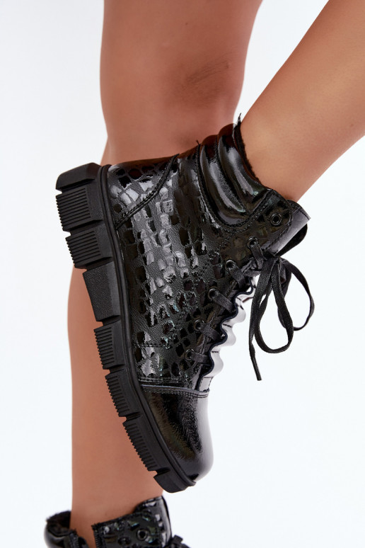 Botines aislados para mujer de piel sintética con efecto charol negro Canelia