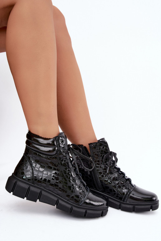 Botines aislados para mujer de piel sintética con efecto charol negro Canelia