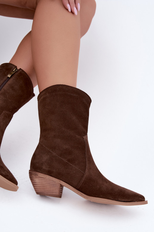Botas aisladas de ante sintético estilo vaquero Zazoo 4311 en color chocolate