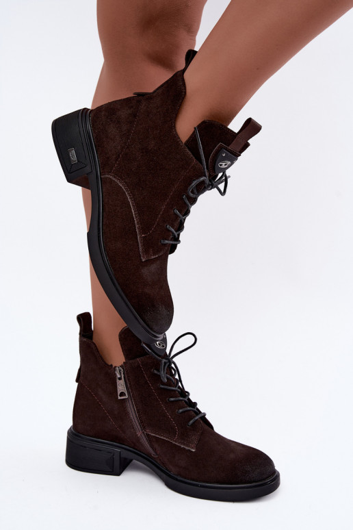 Botas aisladas de ante sintético con adornos Vinceza Czekolado