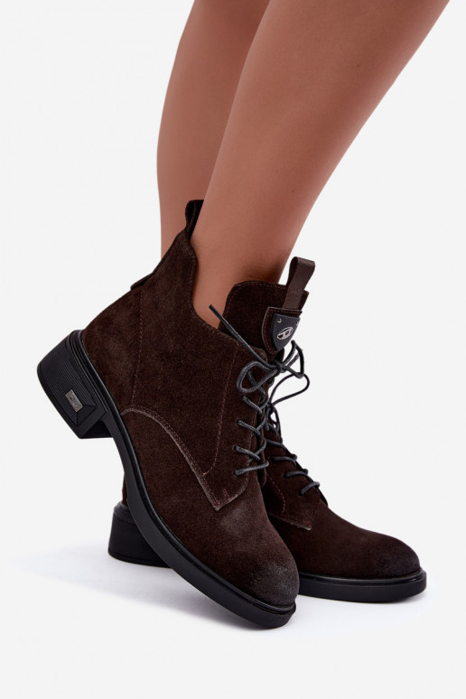 Botas aisladas de ante sintético con adornos Vinceza Czekolado