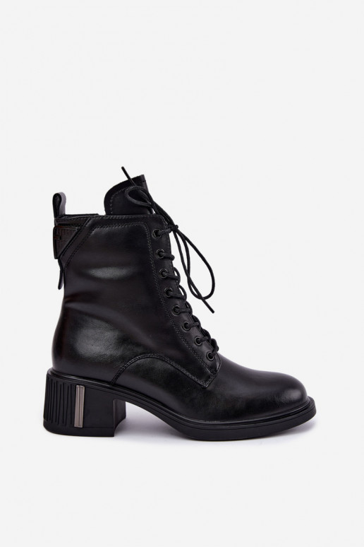 Botines aislados de cuero natural Vinceza negros