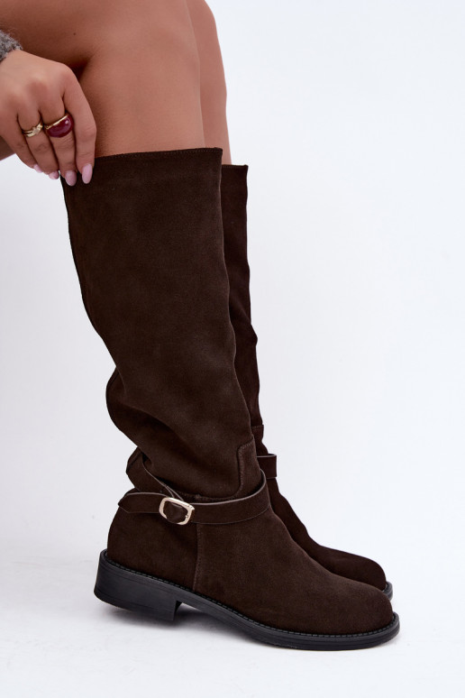 Botas altas de ante sintético con hebillas Vinceza Czekolado
