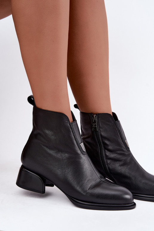 Botines aislados para mujer de cuero natural con tacones bajos Vinceza negros