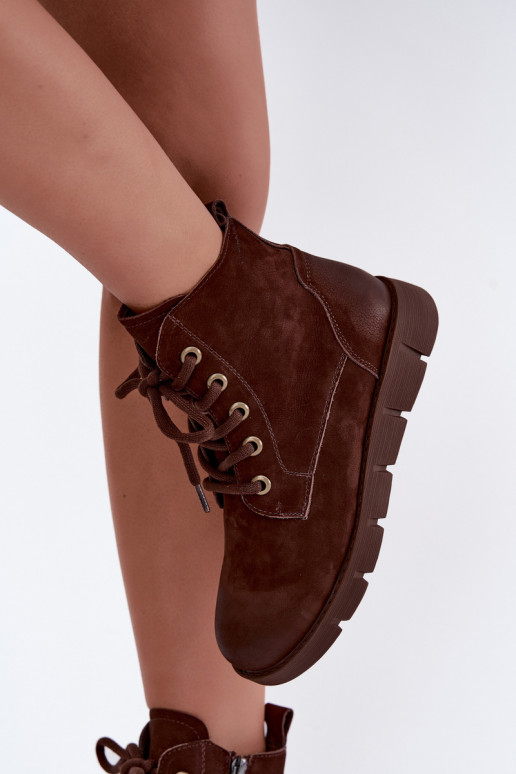 Botines aislados de cuero natural con cordones Vinceza 67040 en color chocolate