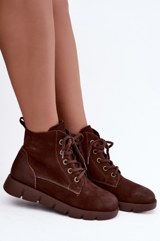 Botines aislados de cuero natural con cordones Vinceza 67040 en color chocolate