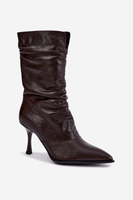 Botines aislados en cuero natural Slouchy con tacones finos Vinceza 89166 en color chocolate
