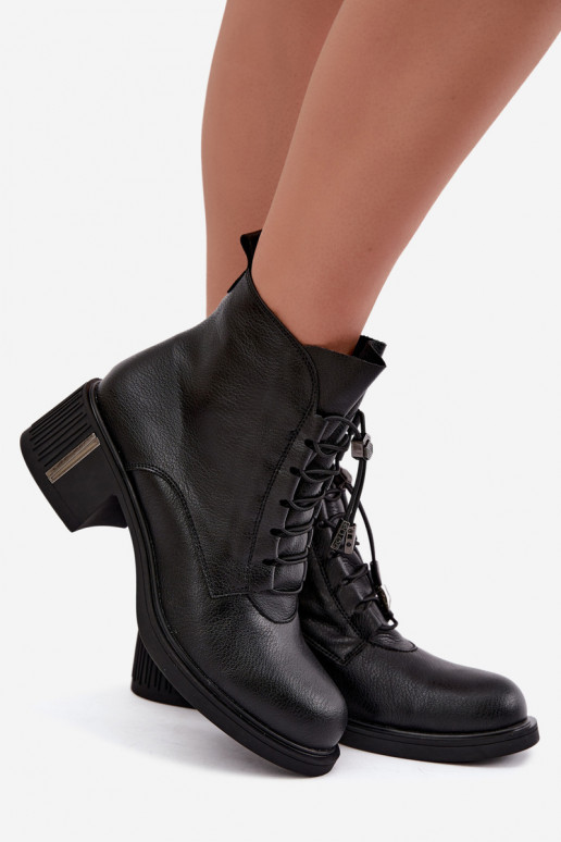 Botines aislados en cuero natural Klocke Vinceza 89161 en color negro