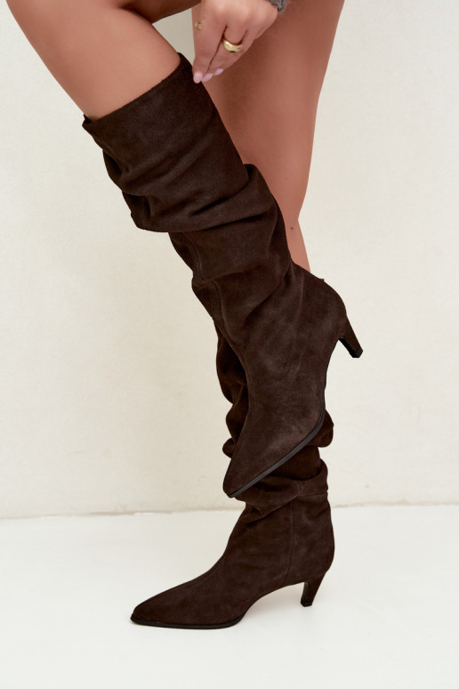 Botas altas de ante sintético aisladas Slouchy con tacones Vinceza 89167 en color chocolate