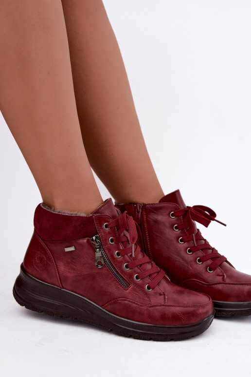 Botines aislados de mujer con pelo por dentro en color burdeos Parvella