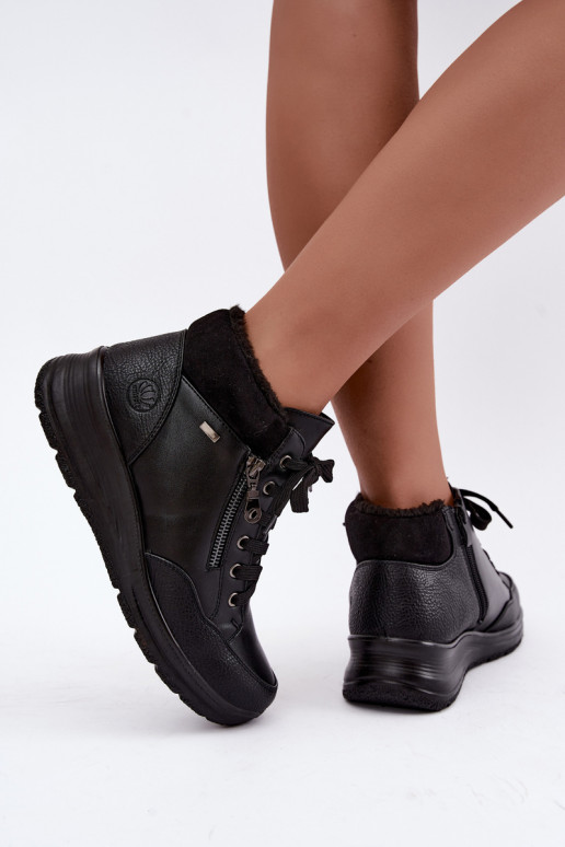 Botines aislados de mujer con pelo por dentro en color negro Parvella