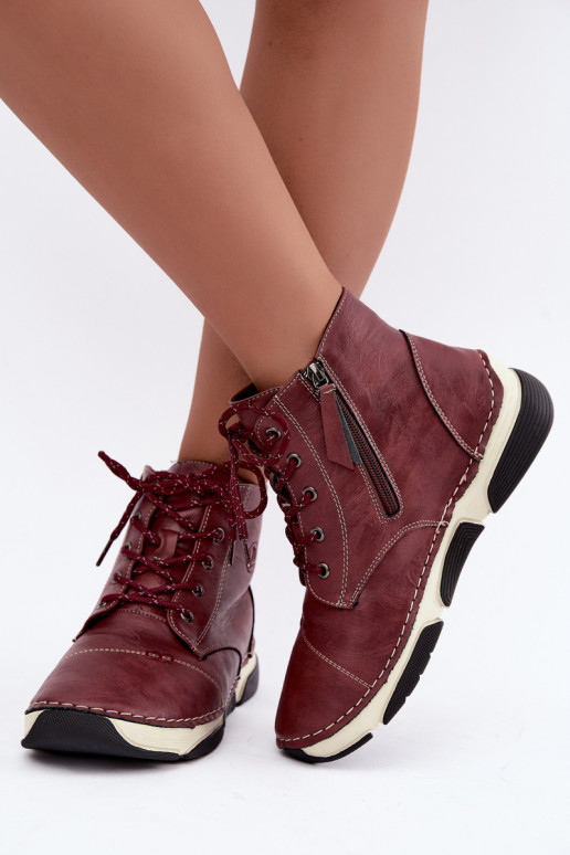 Botines de mujer aislados, color burdeos Lerissa