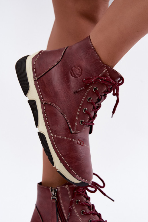 Botines de mujer aislados, color burdeos Lerissa