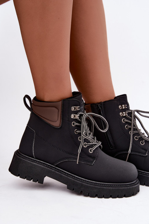Zapatos de mujer aislados, negros Sarvella