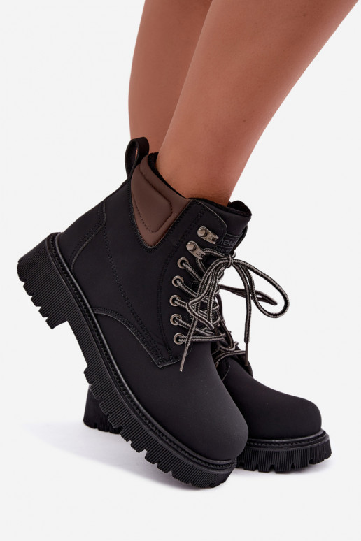 Zapatos de mujer aislados, negros Sarvella