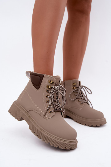 Zapatos de mujer aislados, color arena Sarvella
