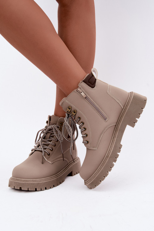 Zapatos de mujer aislados, color arena Sarvella