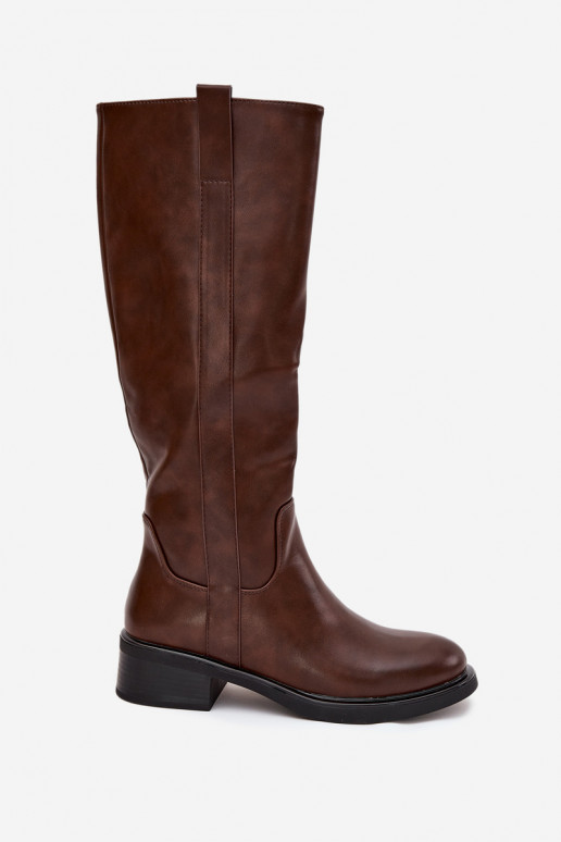 Botas altas de mujer con tacón bajo en color marrón Averna