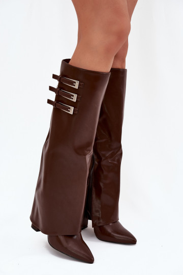 Botas altas de mujer con tacón y caña de cordones, correas con hebillas en color chocolate Nirisa