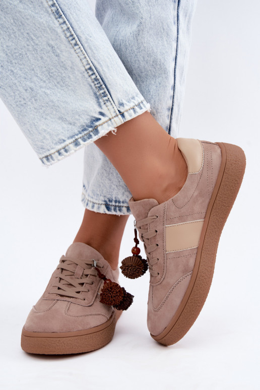 Zapatillas de ante sintético con pompones Vinceza 79682 color arena