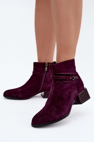 Botines de mujer de ante sintético Klocke aislados D&A CR62-3476 en color ciruela