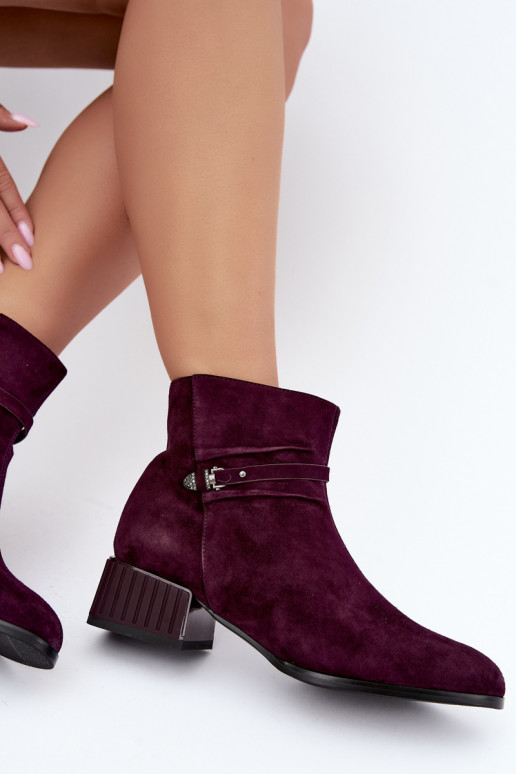 Botines de mujer de ante sintético Klocke aislados D&A CR62-3476 en color ciruela