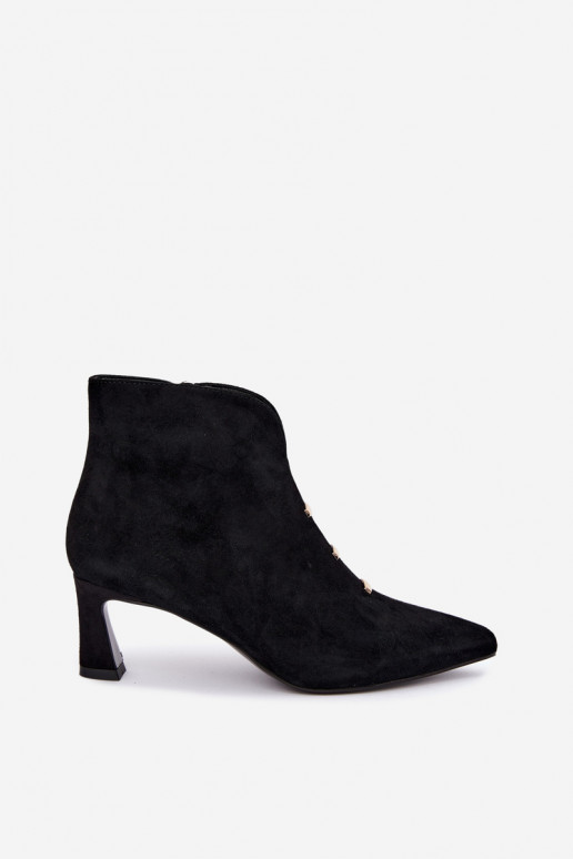 Zapatos de cuero de ante para mujer aislados con tacones D&A CR62-3496 en color negro