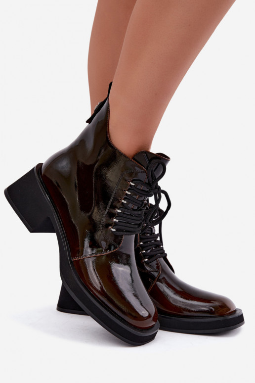 Botines aislados de cuero sintético con efecto charol Klocke GOE UU2N4128 marrón oscuro