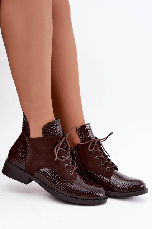 Botines aislados con diseño en relieve Vinceza 16524 chocolate