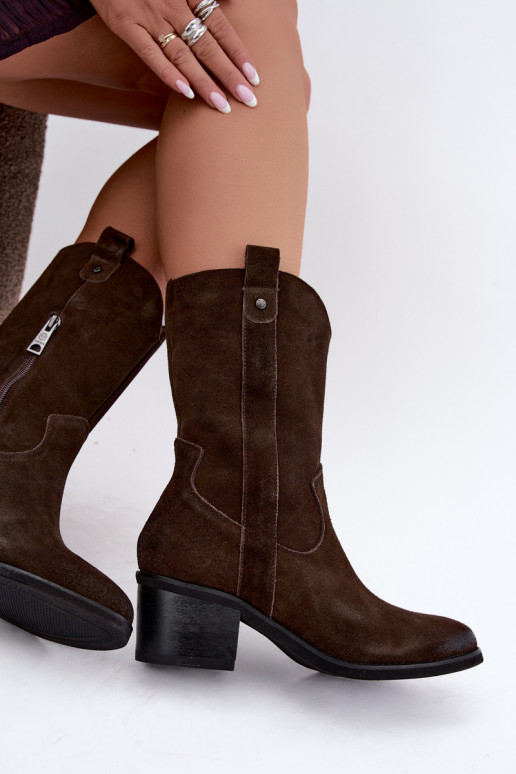 botines aislados de estilo vaquero con tacones Vinceza 133106 en chocolate