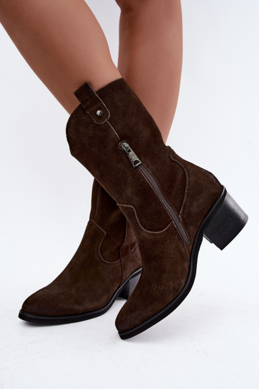 botines aislados de estilo vaquero con tacones Vinceza 133106 en chocolate