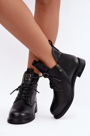 botines aislados con tacones anchos y adornos D&A MK62-7034 en negro 2