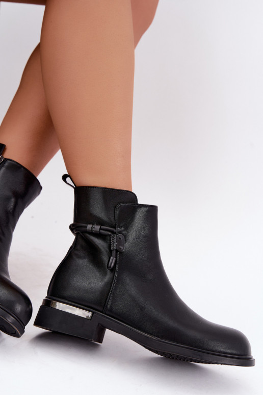 botines aislados para mujer con tacones decorados D&A MK62-7025 en negro
