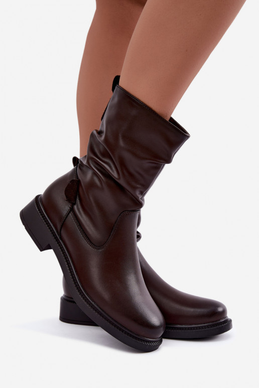 botines aislados arrugados con tacones anchos Sergio Leone BT-08 en chocolate