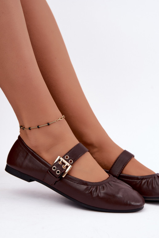 bailarinas con volantes y tiras en chocolate Irelissa