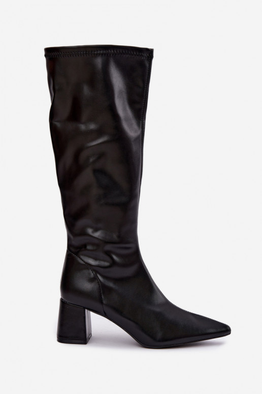 botas altas con tacones y puntas afiladas de cuero sintético en negro Amora