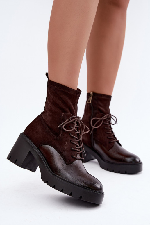 Botines para mujer en tacones gruesos aislados en chocolate Vinceza 58665