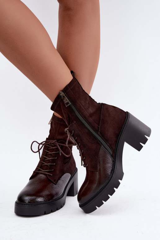 Botines para mujer en tacones gruesos aislados en chocolate Vinceza 58665
